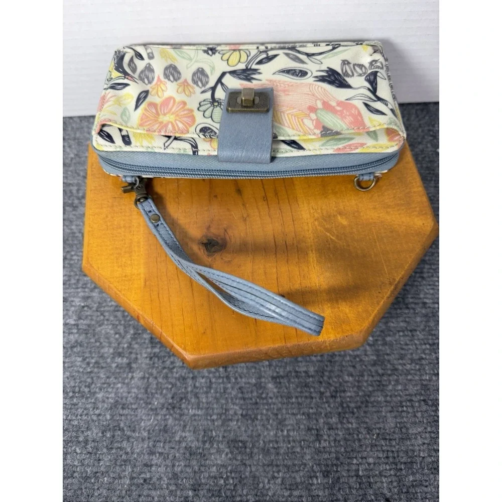 Sakroots Artisit‎ Circle Wallet Wristlet Multicolor Floral Bird Print-No Strap